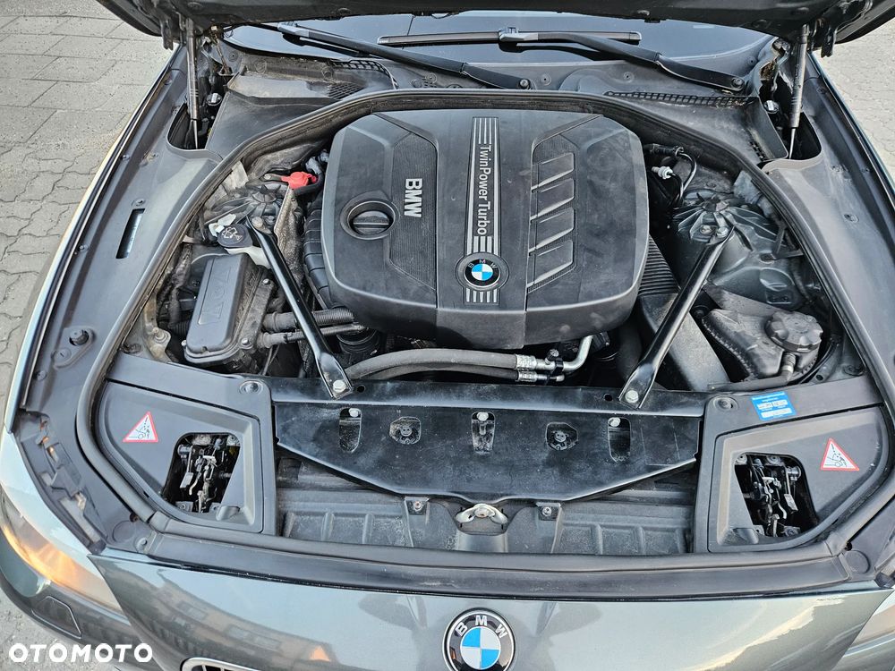 BMW Seria 5 520d Special Edition - 36