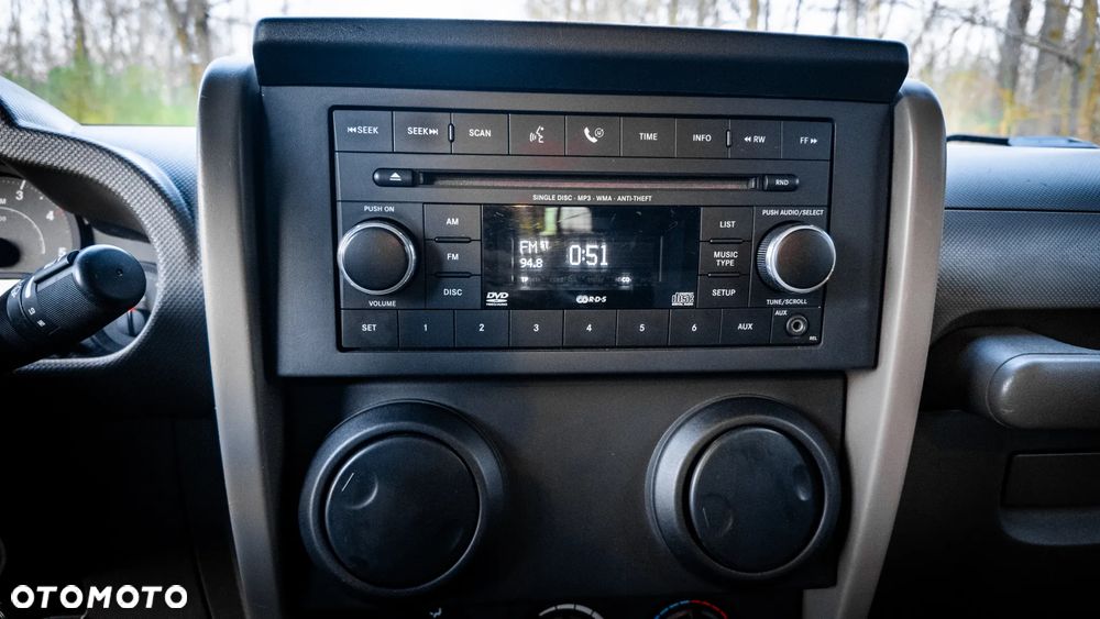 Jeep Wrangler - 24