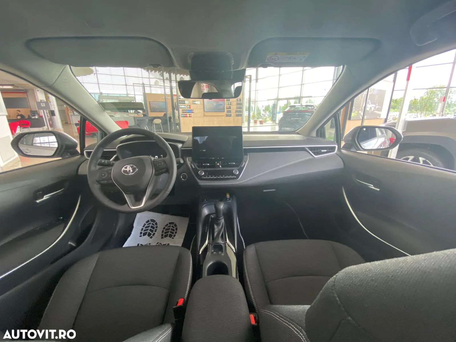 Toyota Corolla 1.8 HSD Business - 8