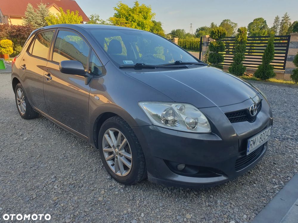 Toyota Auris - 13