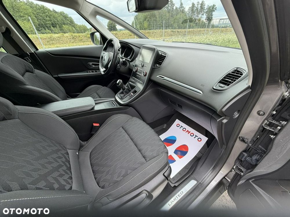 Renault Grand Scenic - 8