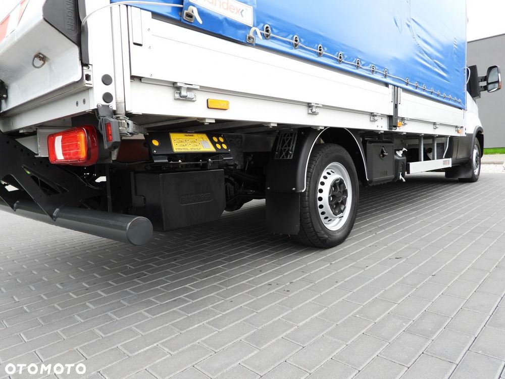 Iveco DAILY 35S18 PLANDEKA WINDA 8 PALET WEBASTO TEMPOMAT LEDY ASO KLIMATYZACJA  180KM - 19