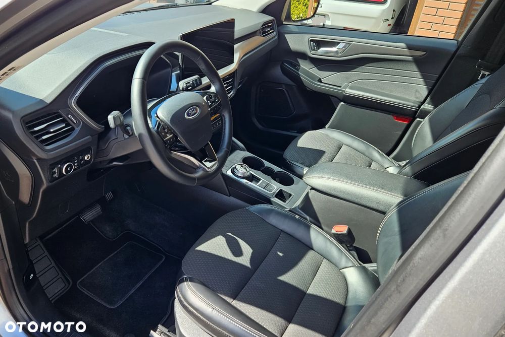 Ford Kuga - 23