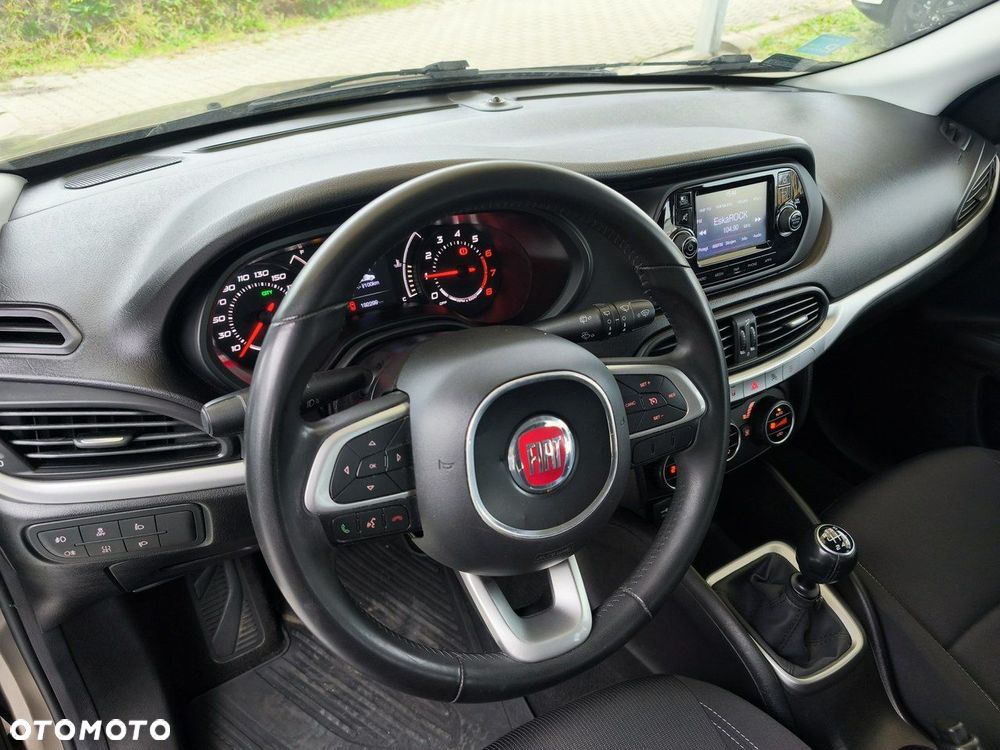 Fiat Tipo 1.4 T-Jet 16v Lounge - 31