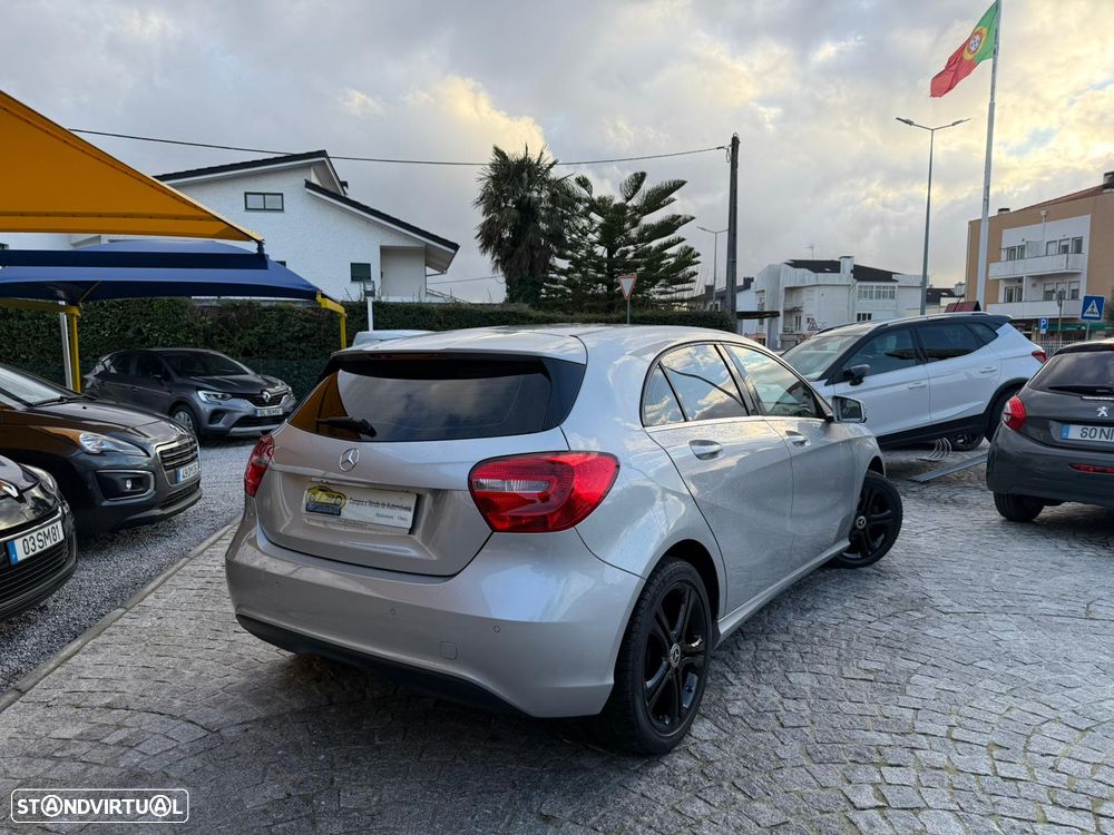 Mercedes-Benz A 180 CDI (BlueEFFICIENCY) Urban - 3