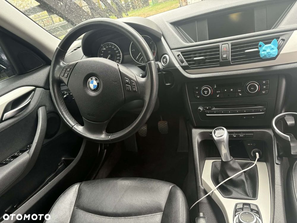 BMW X1 xDrive18d - 8