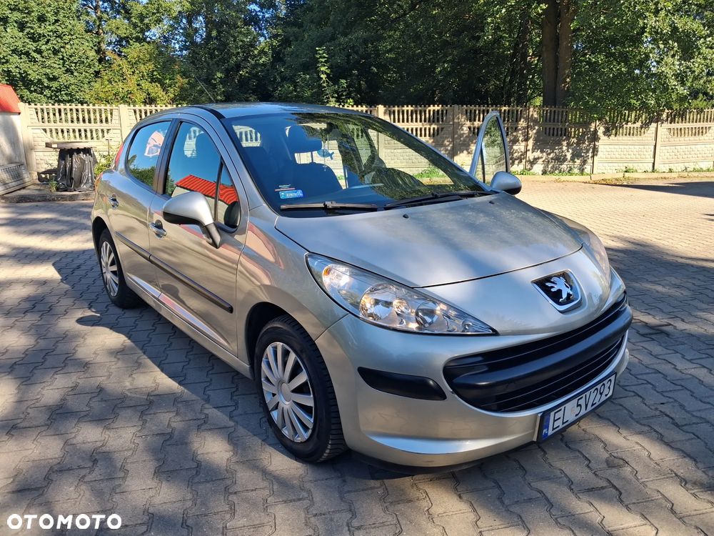 Peugeot 207 1.4 16V Trendy - 9