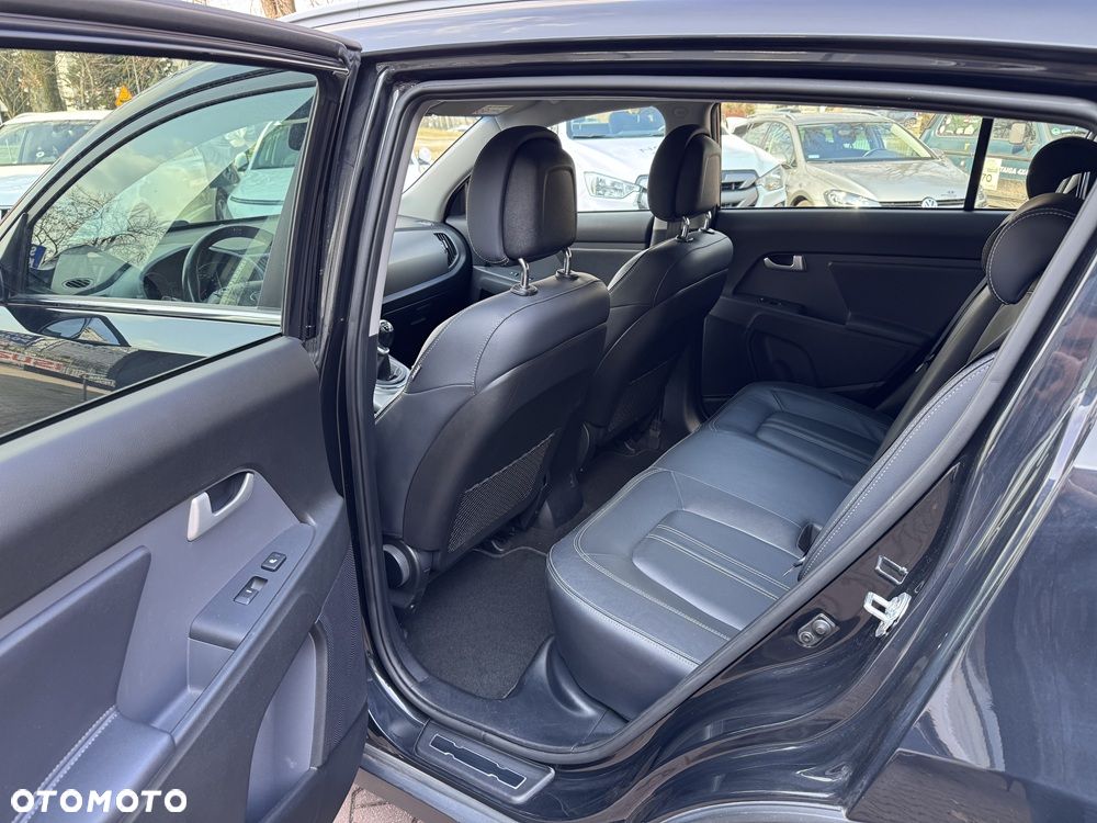 Kia Sportage - 16