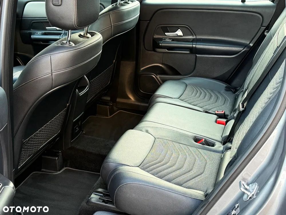 Mercedes-Benz GLB 200 d 8G-DCT Progressive - 11