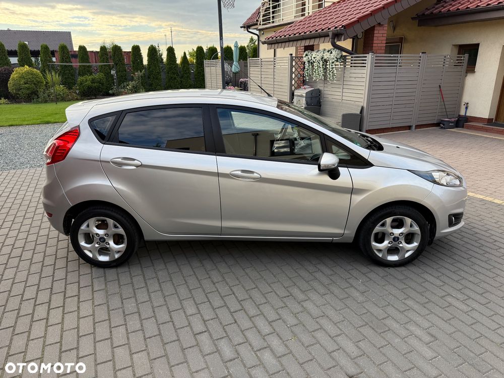 Ford Fiesta - 6