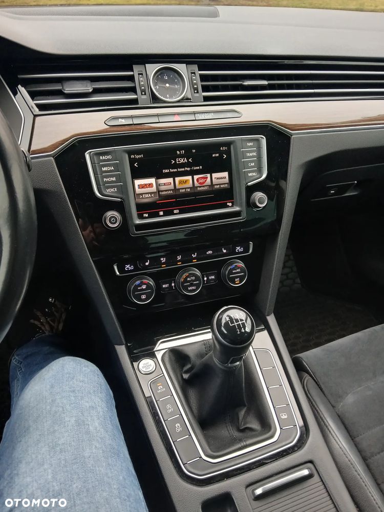 Volkswagen Passat 1.8 TSI BMT Highline - 8