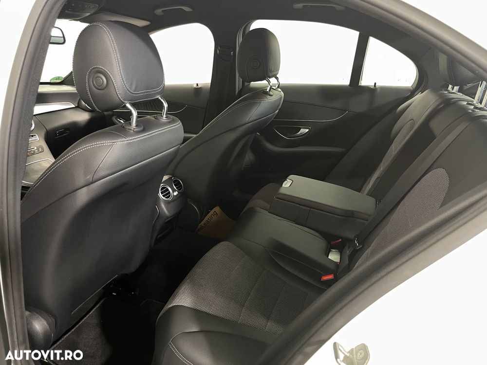 Mercedes-Benz C 180 Avantgarde - 12