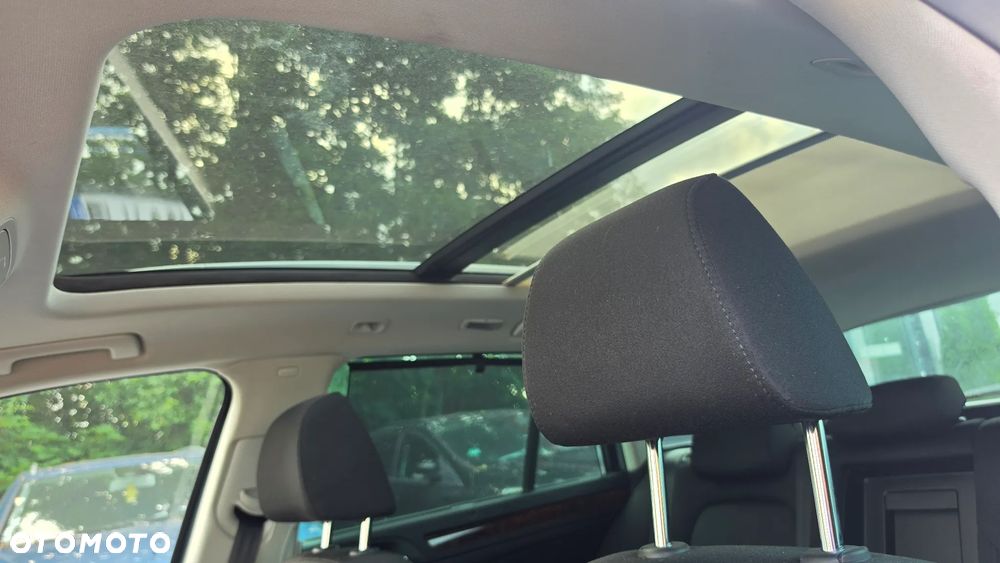 Skoda Superb 2.0 TDI DSG Elegance - 20
