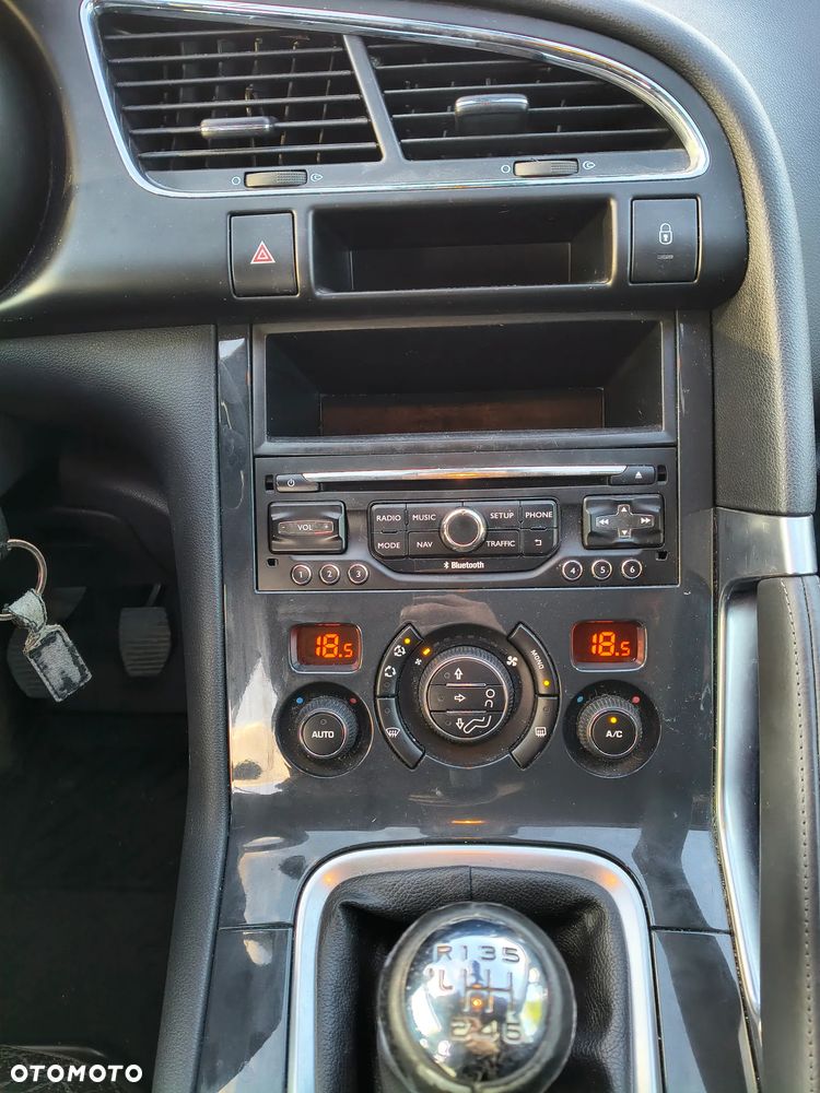 Peugeot 3008 1.6 HDi Style - 10