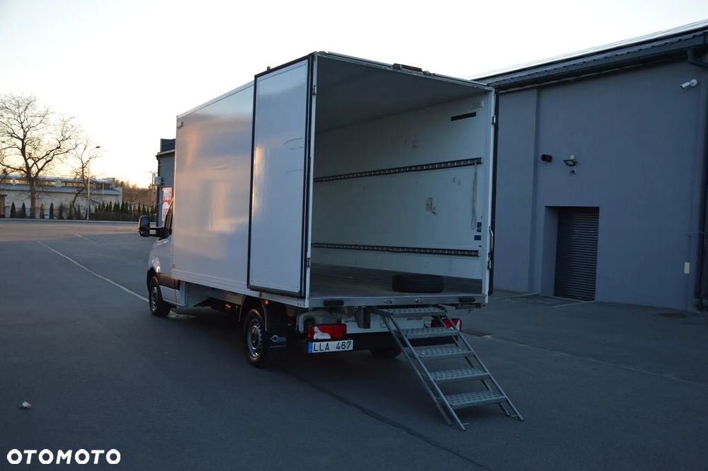 Mercedes-Benz SPRINTER 314 414 514 - 21