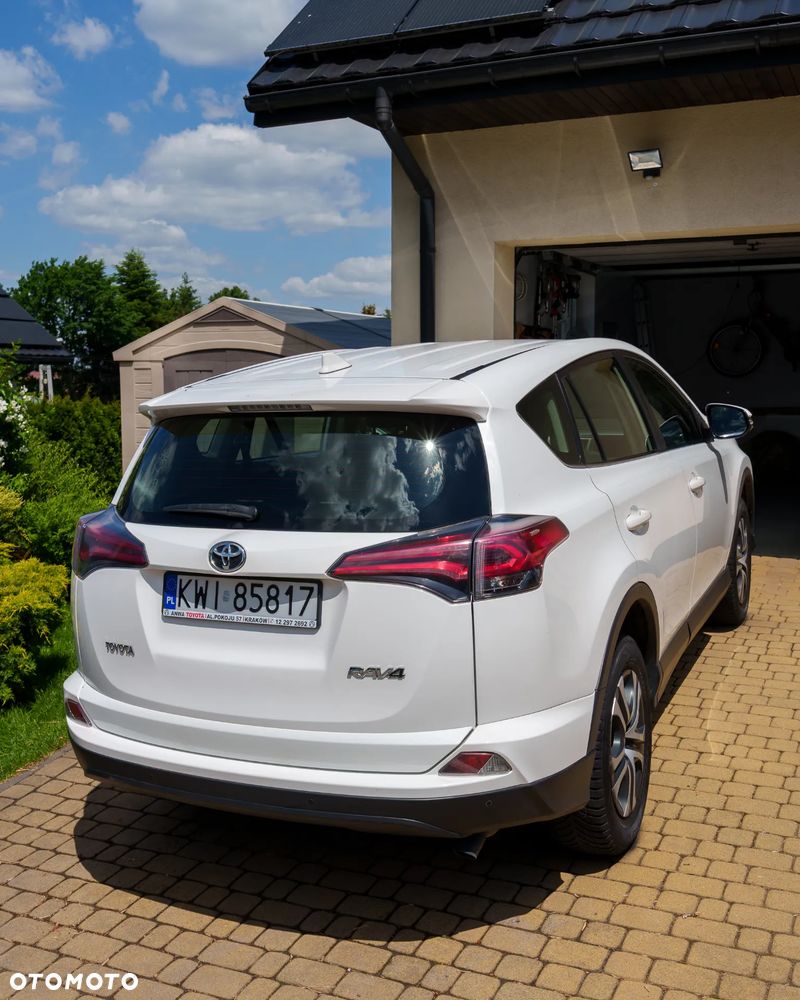 Toyota RAV4 2.0 D-4D Active 4x2 - 9