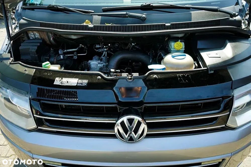 Volkswagen Multivan - 15