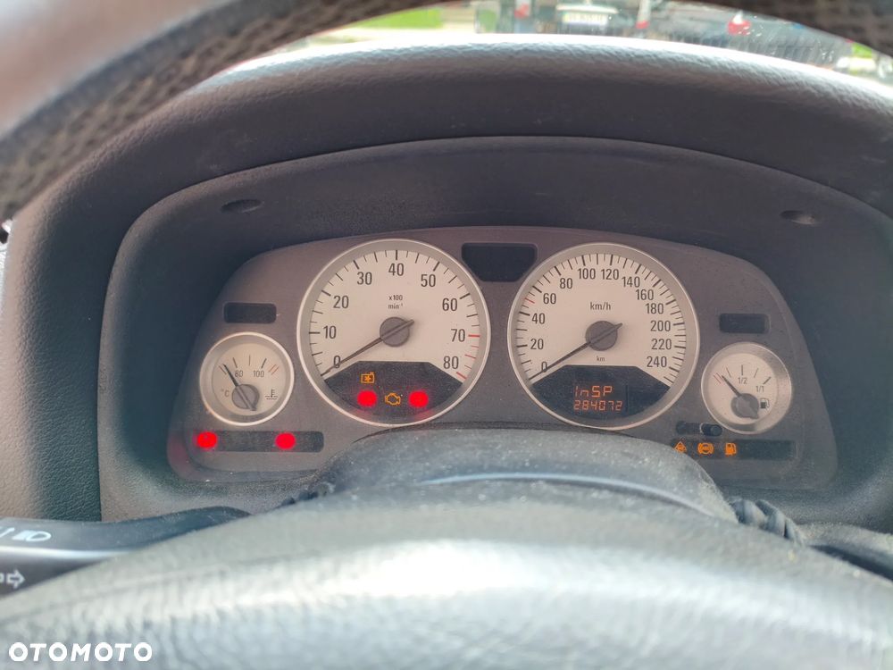 Opel Astra II 2.0 OPC - 11