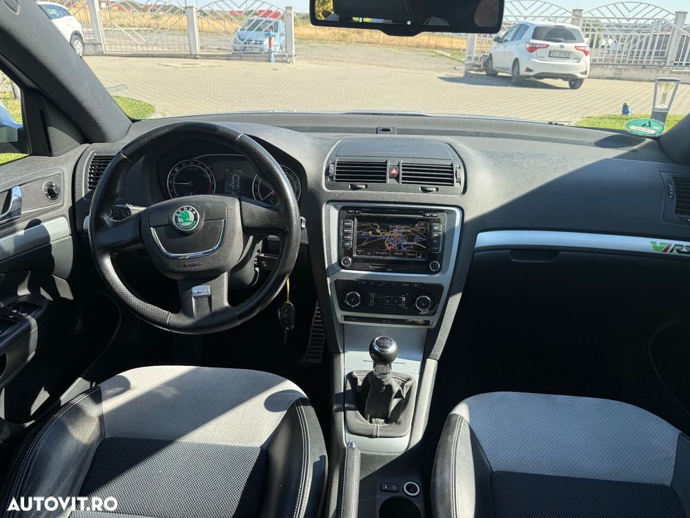 Skoda Octavia 2.0 TDI CR DPF RS - 3