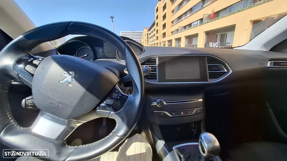 Peugeot 308 1.6 BlueHDi Allure - 2