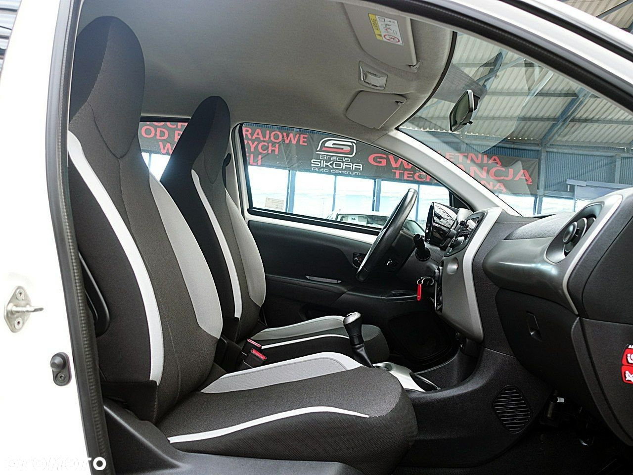 Toyota Aygo 1.0 VVT-i Sprint EU6 - 12