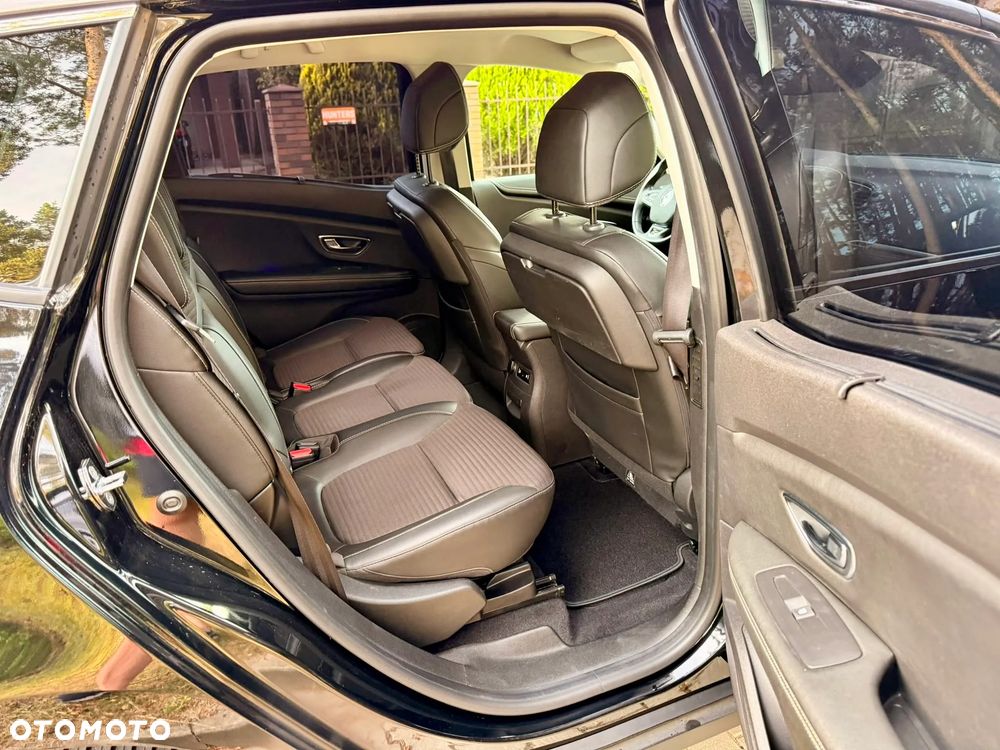 Renault Scenic ENERGY dCi 110 EDC INTENS - 21