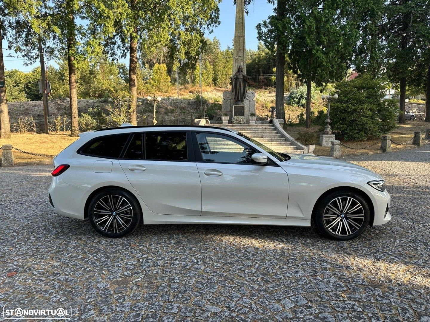 BMW 330 e Touring Corporate Edition Auto - 26