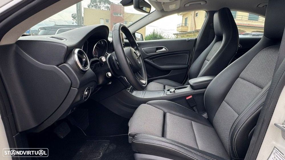 Mercedes-Benz CLA 180 - 19