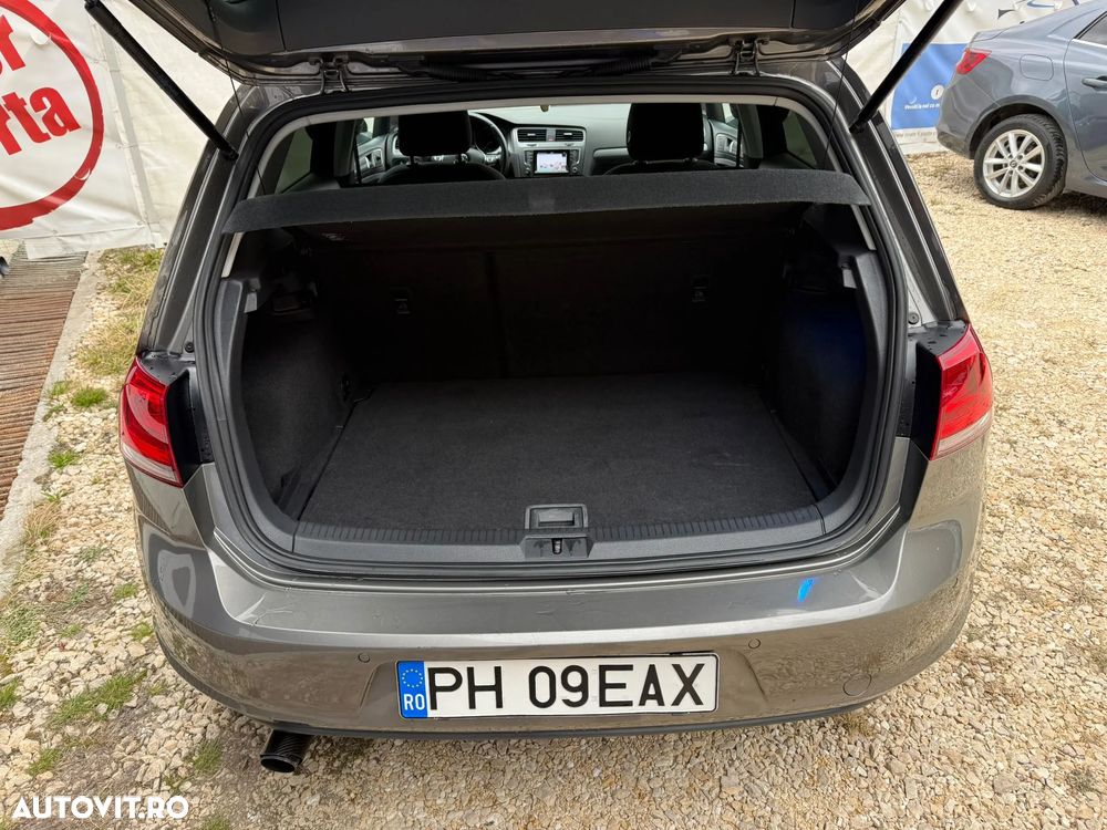 Volkswagen Golf 1.6 TDI DPF Comfortline - 10