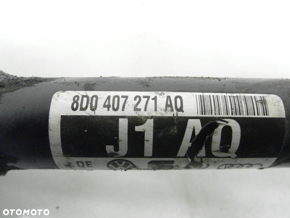 PÓŁOŚ LEWA PRZEDNIA AUDI A4 B5 1.8 8D0407271AQ - 8