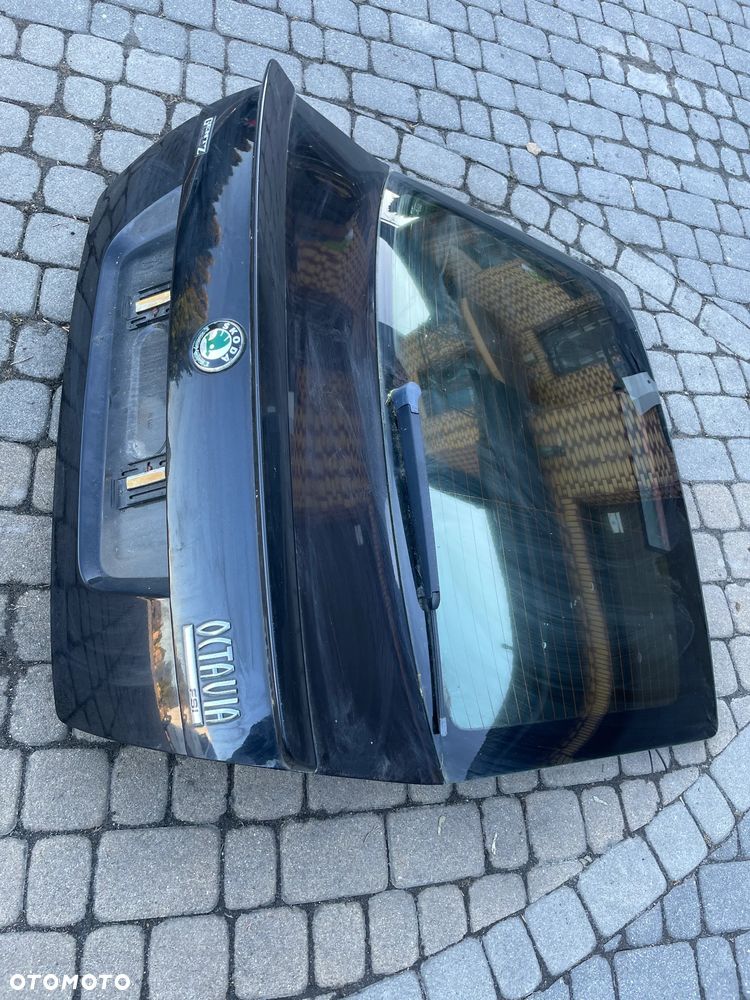 TYŁ klapa lampa lewa prawa SKODA OCTAVIA II 9910 HB SPORTLINE - 5