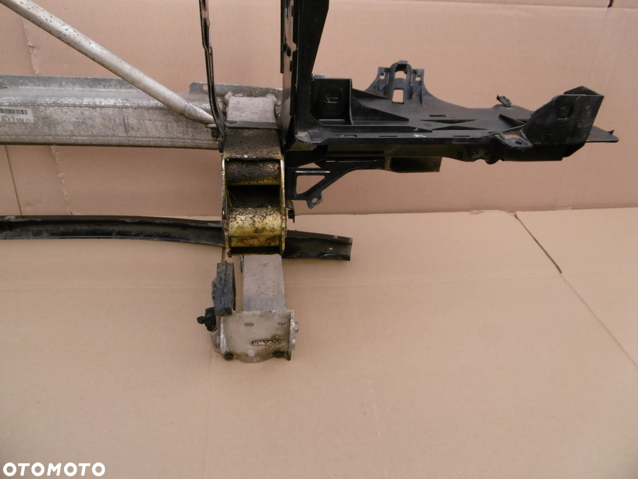 Pas przedni wzmocnienie czołowe belka zderzaka okular absorber bmw f10 f11 - 12