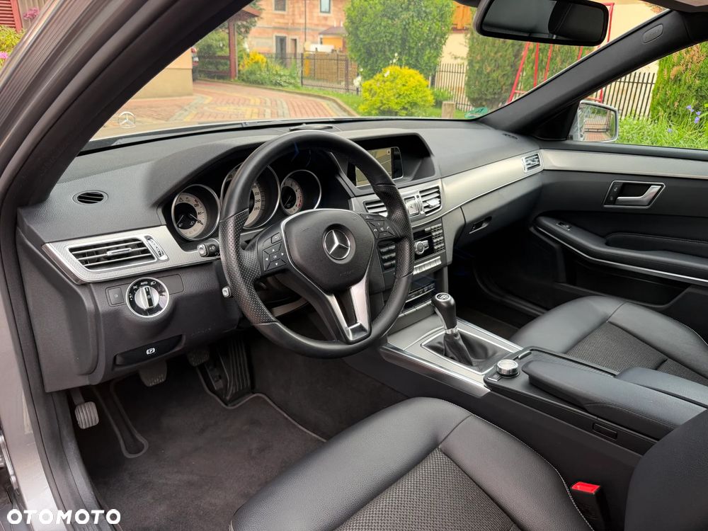 Mercedes-Benz Klasa E 200 Avantgarde - 13