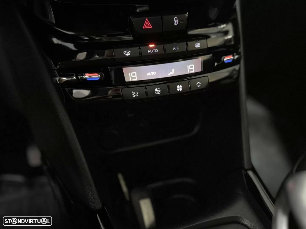 Peugeot 2008 1.6 BlueHDi Allure - 43