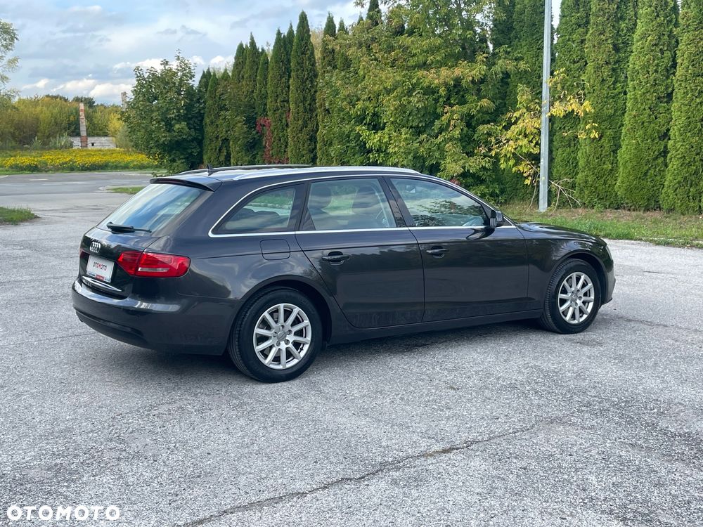 Audi A4 Avant 2.0 TDI ultra - 33