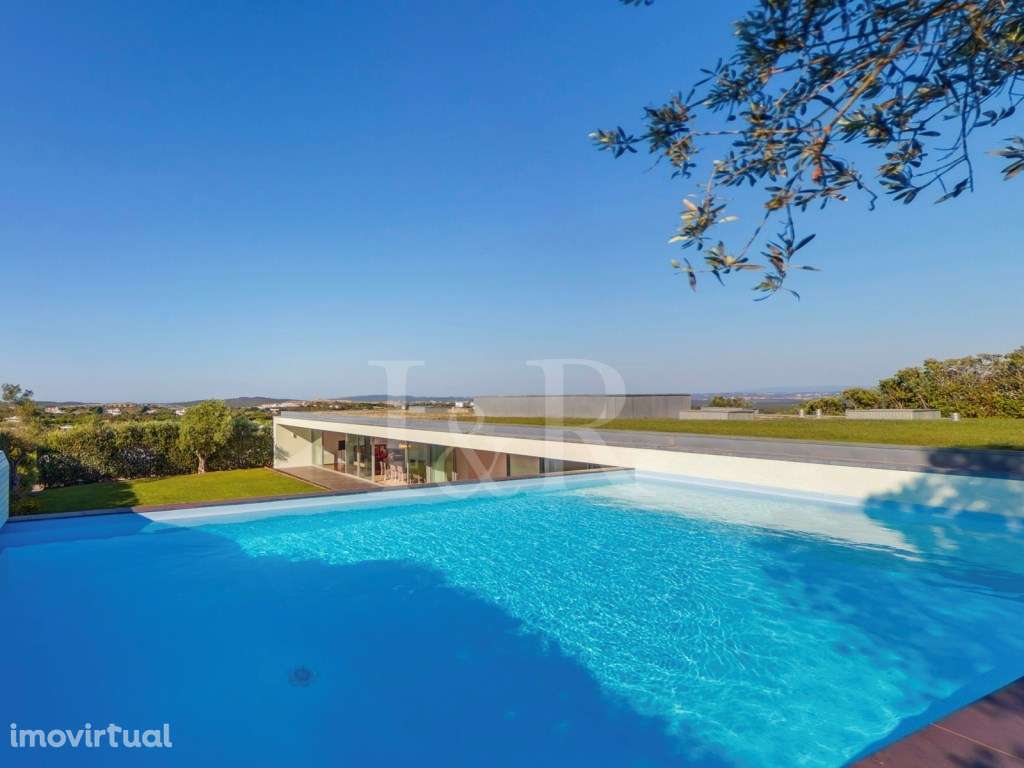 Moradia T4 com jardim e piscina junto à Lagoa de Óbidos - Grande imagem: 3/17