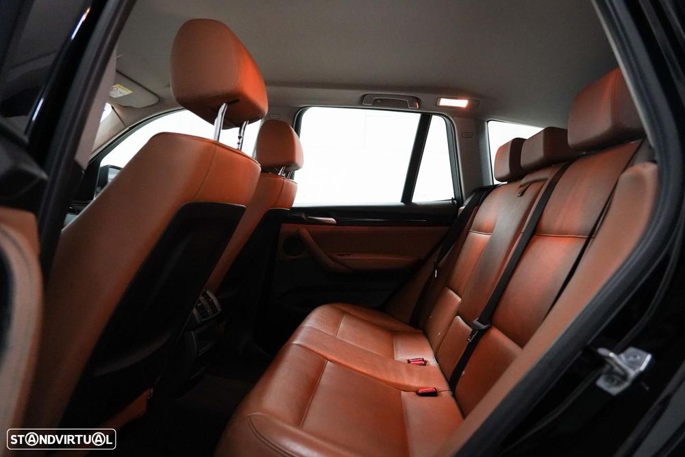 BMW X3 20 d xDrive xLine - 8