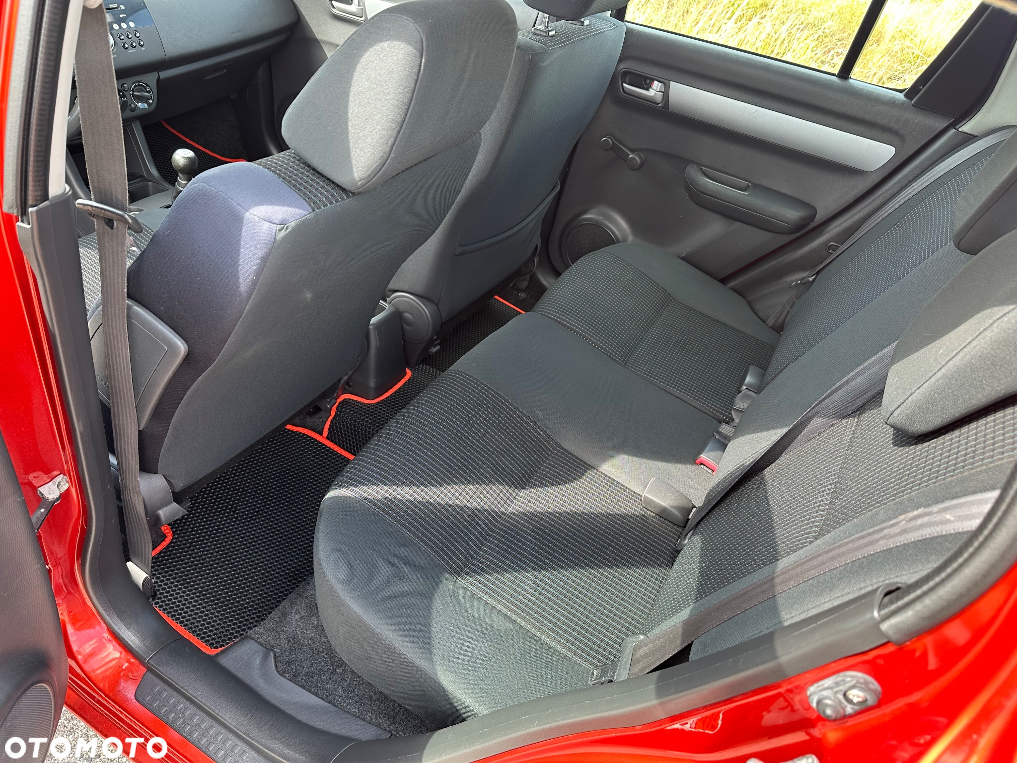 Suzuki Swift - 10