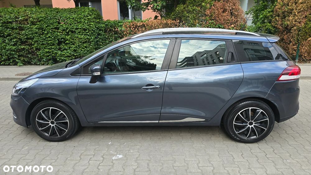 Renault Clio - 8