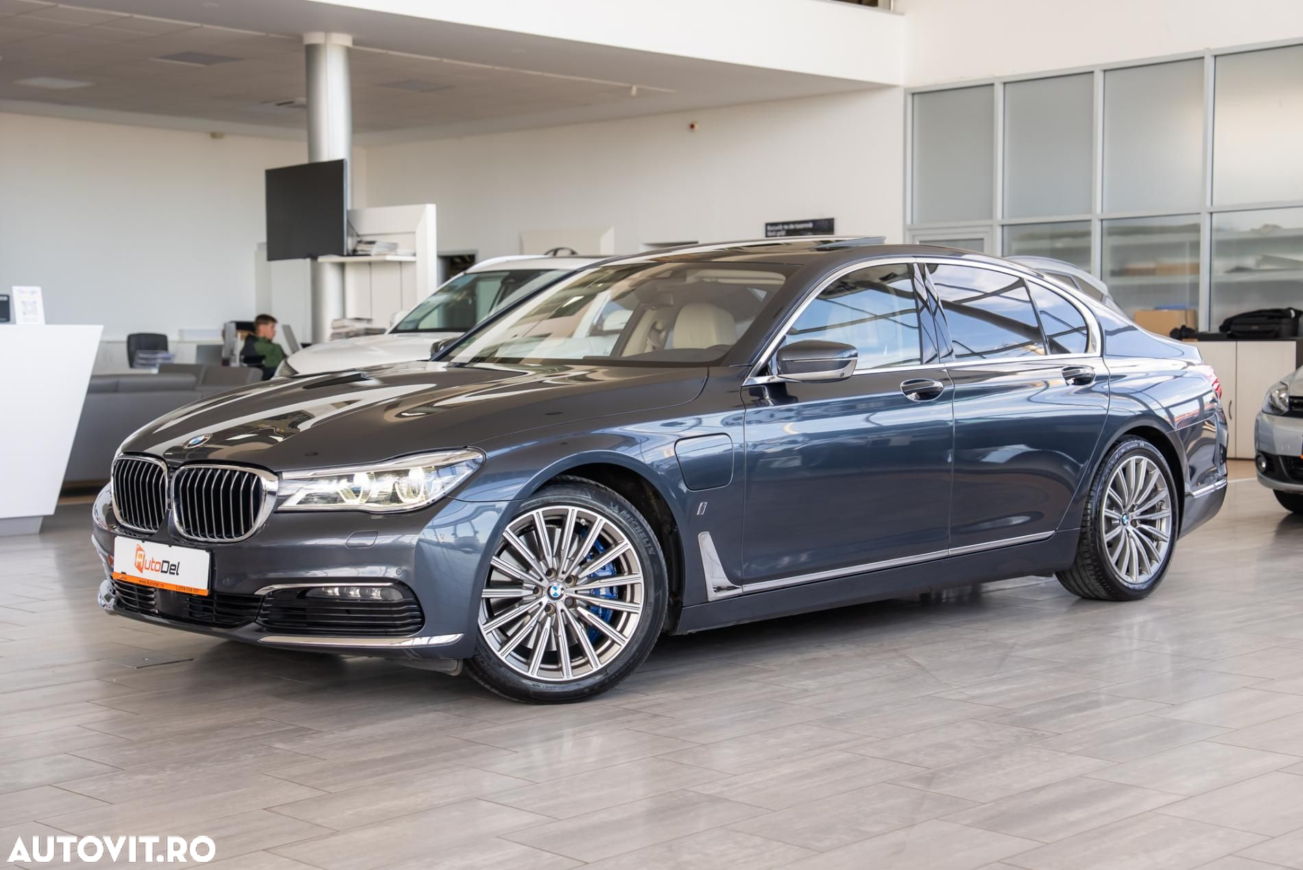 BMW Seria 7 - 8