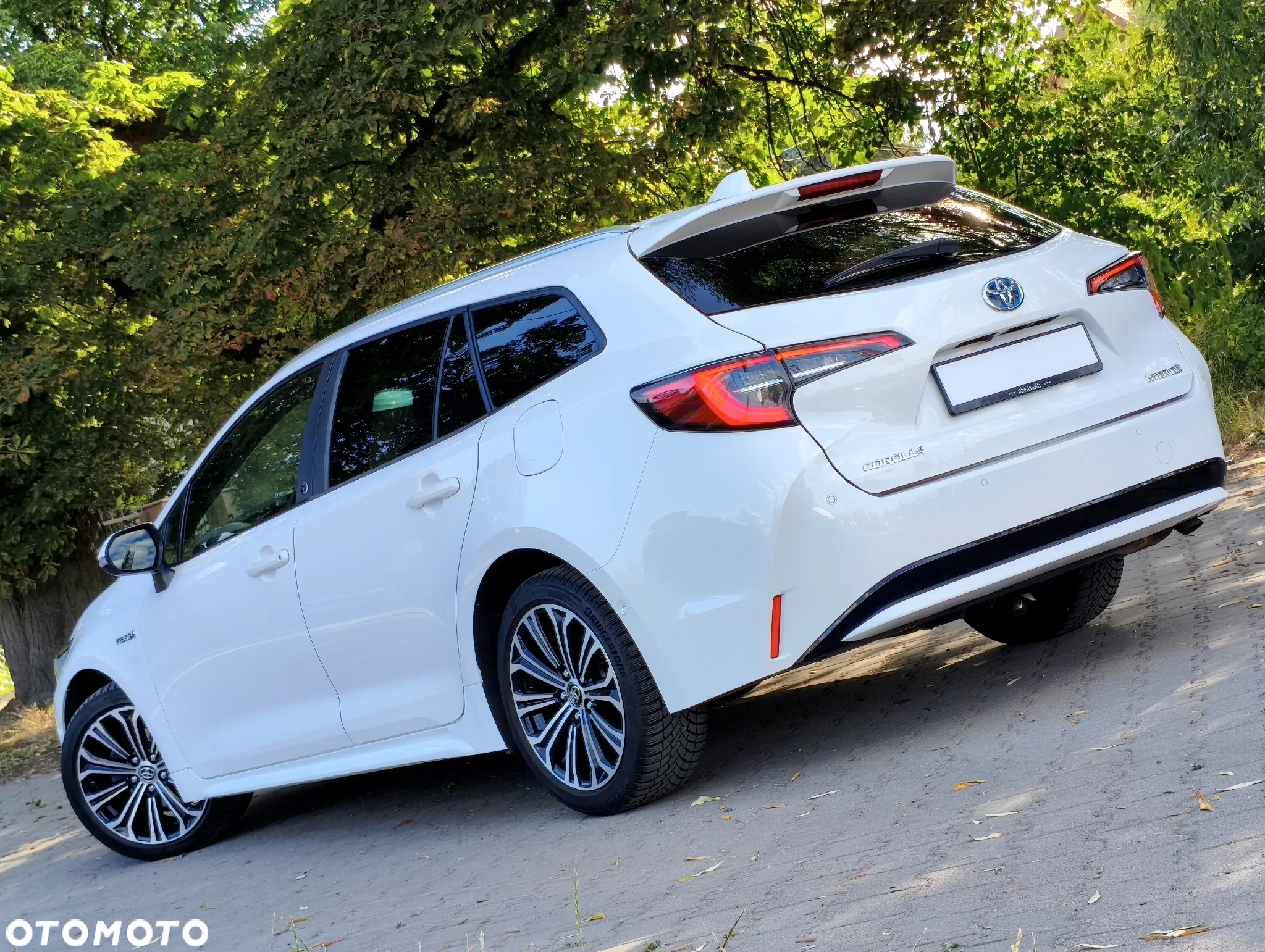 Toyota Corolla 1.8 Hybrid Team Deutschland - 27