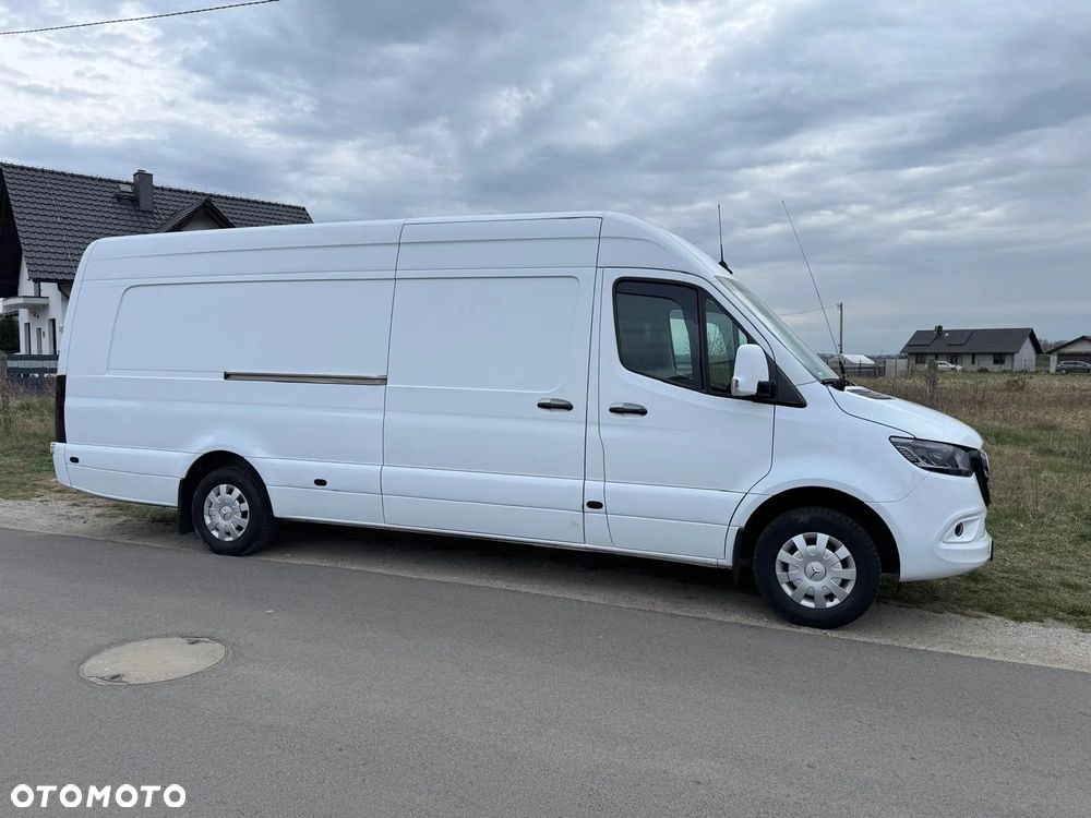 Mercedes-Benz Sprinter - 5