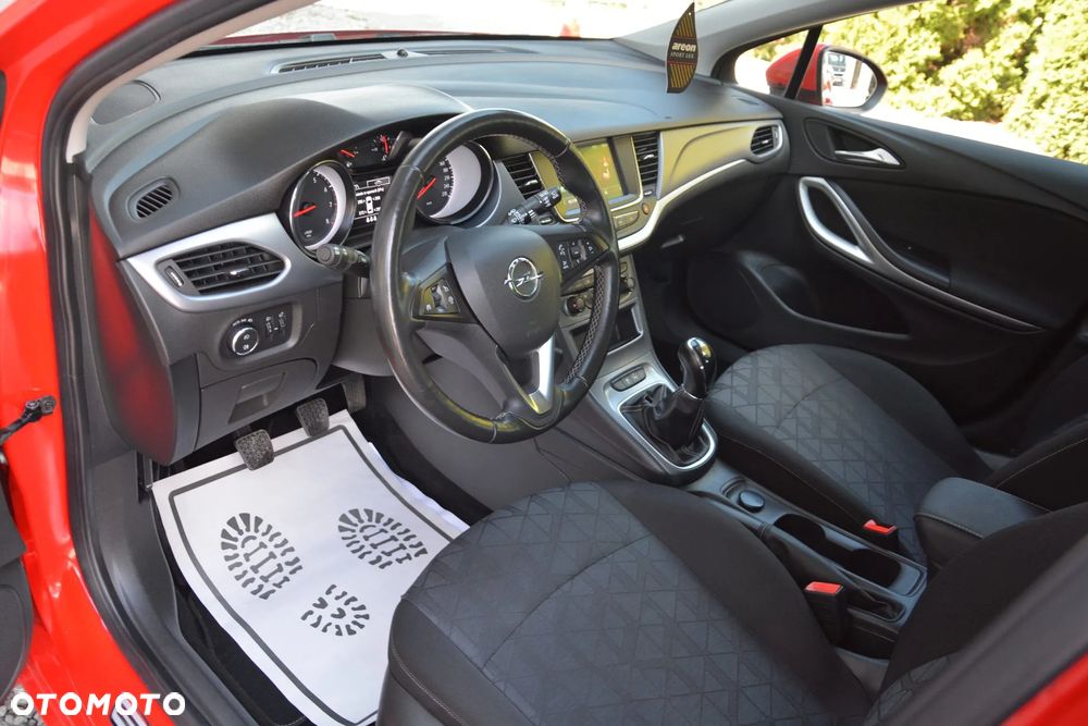 Opel Astra 1.4 Turbo Start/Stop ON - 13