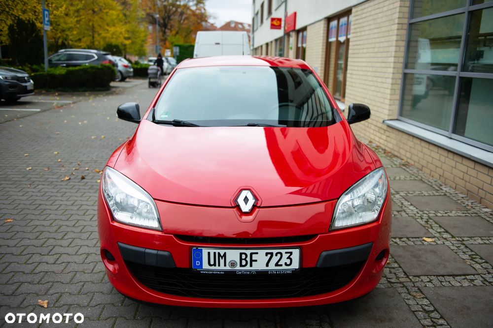 Renault Megane 1.6 16V 110 Dynamique - 11