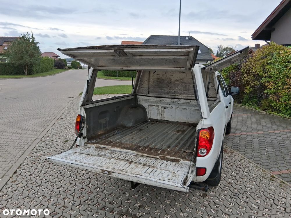 Mitsubishi L200 2.5 DID DC Intense - 11