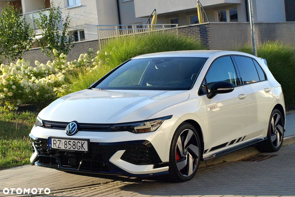 Volkswagen Golf - 4