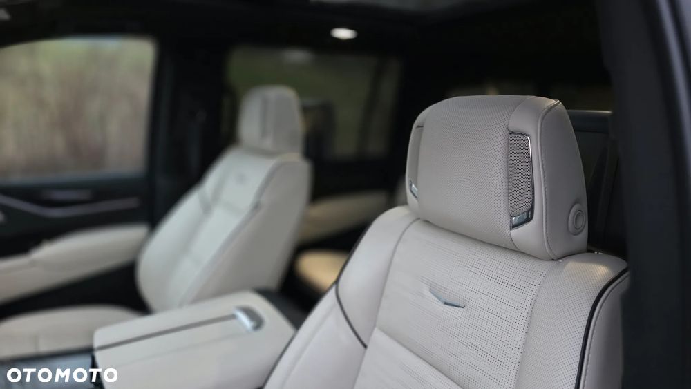 Cadillac Escalade ESV 6.2 V8 AWD AT Platinum - 14