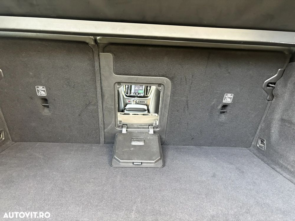 Volvo XC 60 D4 AWD Geartronic Momentum - 23