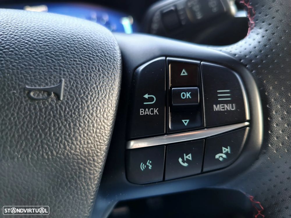 Ford Kuga 1.5 EcoBoost ST-Line - 28