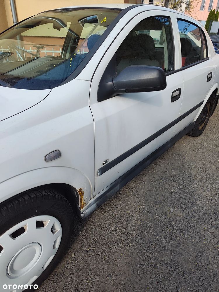 Opel Astra 1.4 - 6